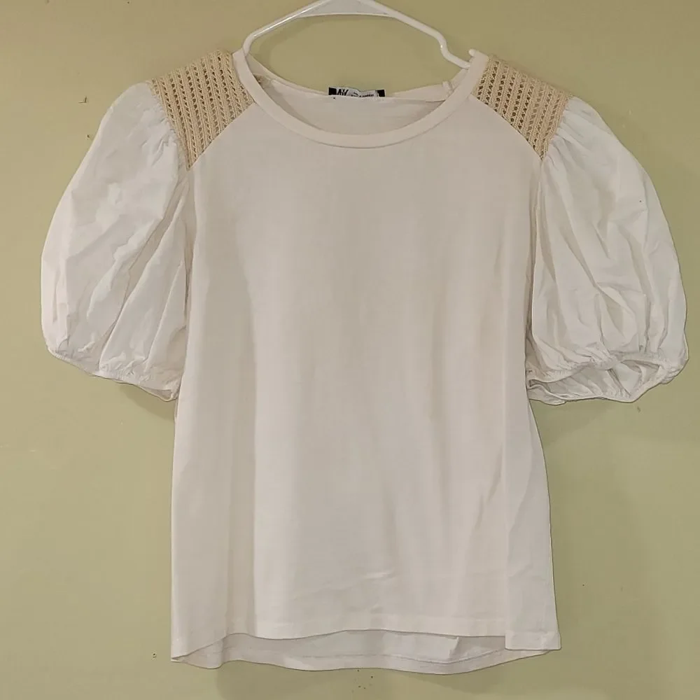 Zara Size Large Women's Cream Puff Sleeve Crochet Top